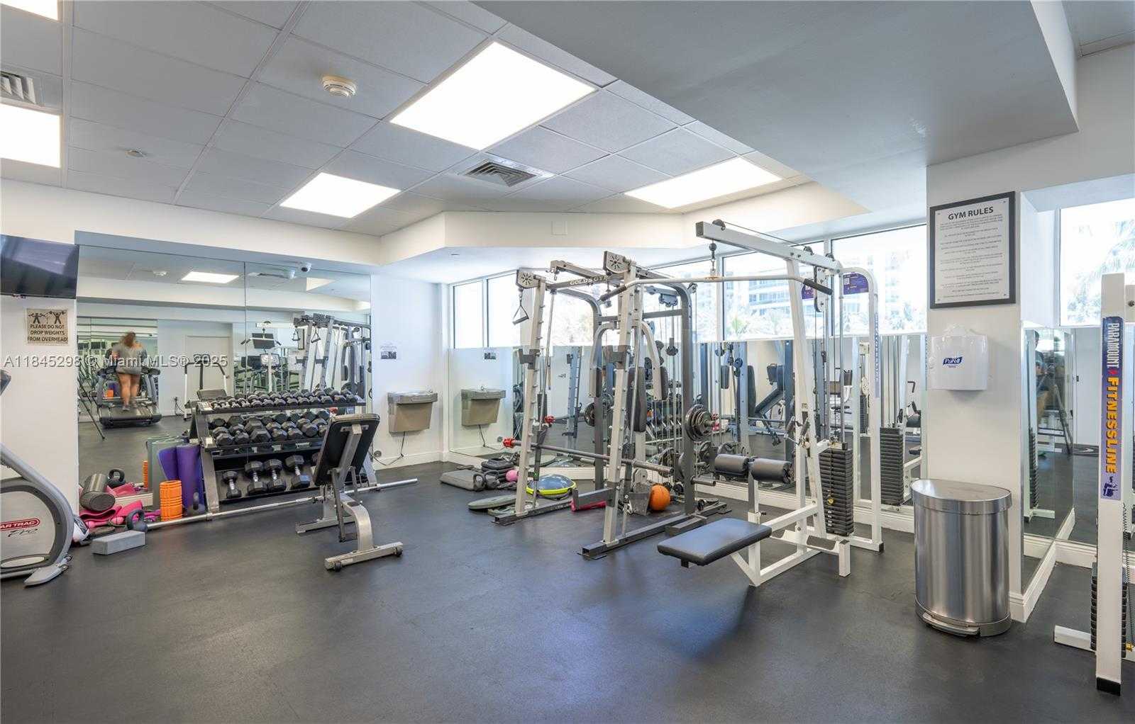 Small Image of 5900 COLLINS AVE #1701, Miami Beach Number 51