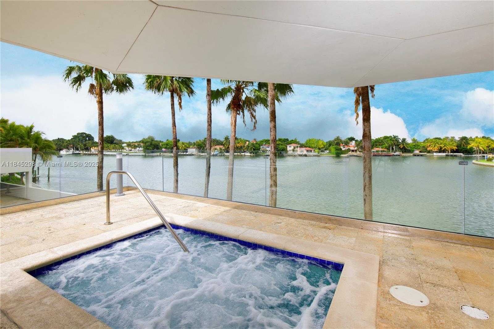 Small Image of 5900 COLLINS AVE #1701, Miami Beach Number 53