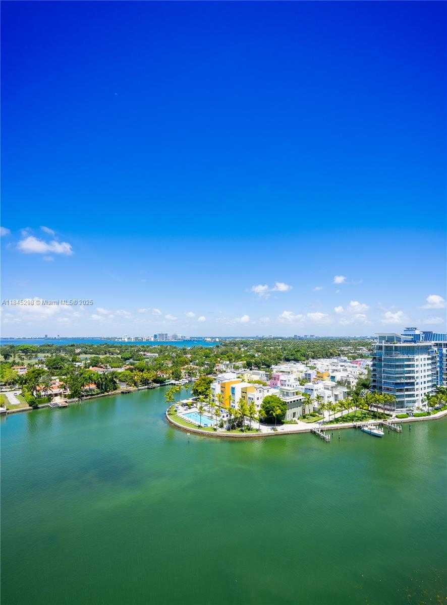 Small Image of 5900 COLLINS AVE #1701, Miami Beach Number 6