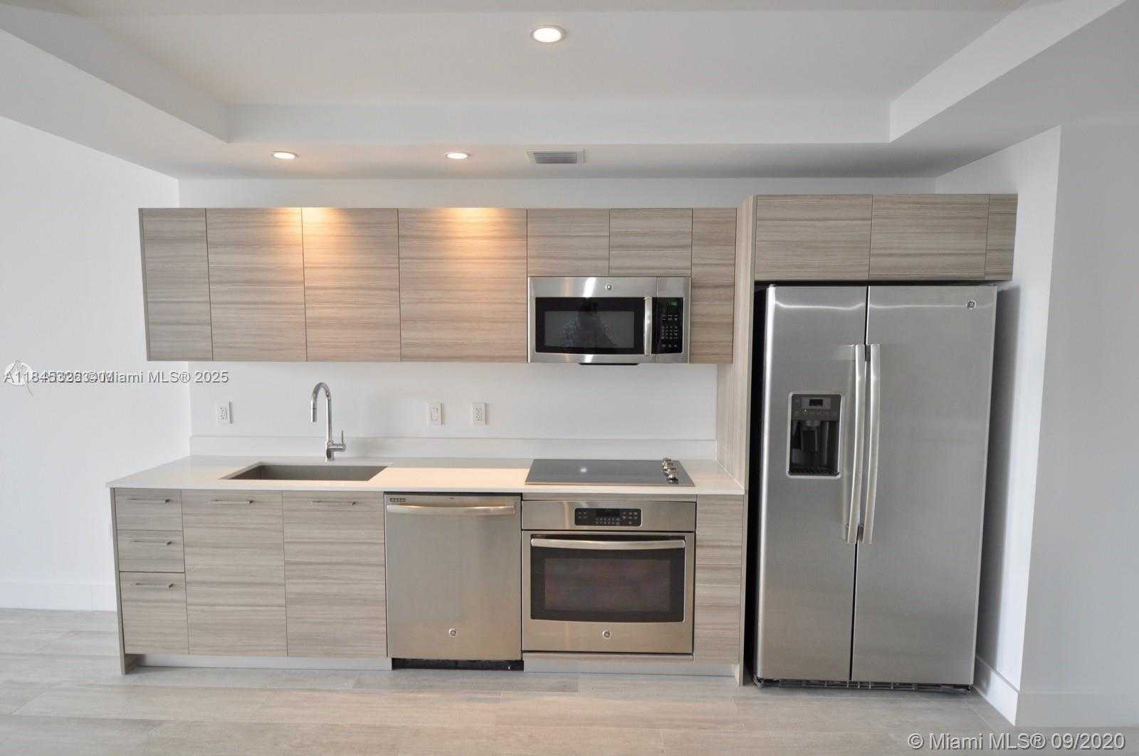 Small Image of 121 NORTH EAST 34TH ST #806, Miami Number 3