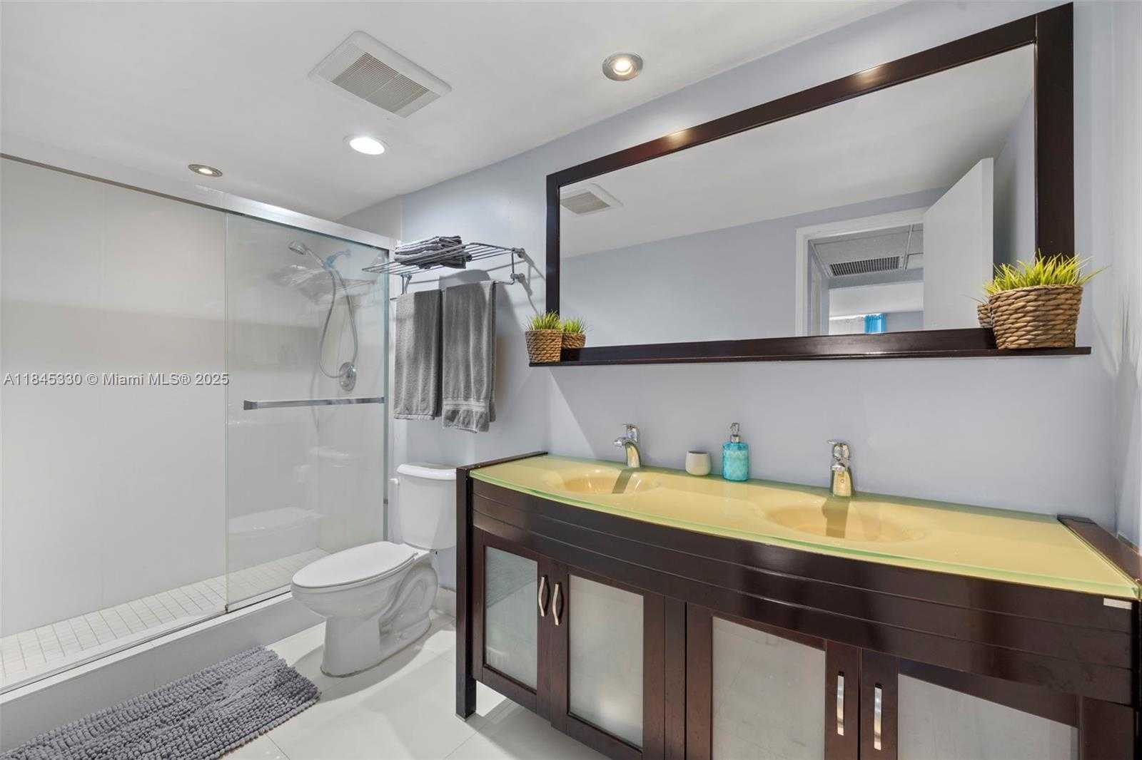 Small Image of 4001 SOUTH OCEAN DR #6M, Hollywood Number 12