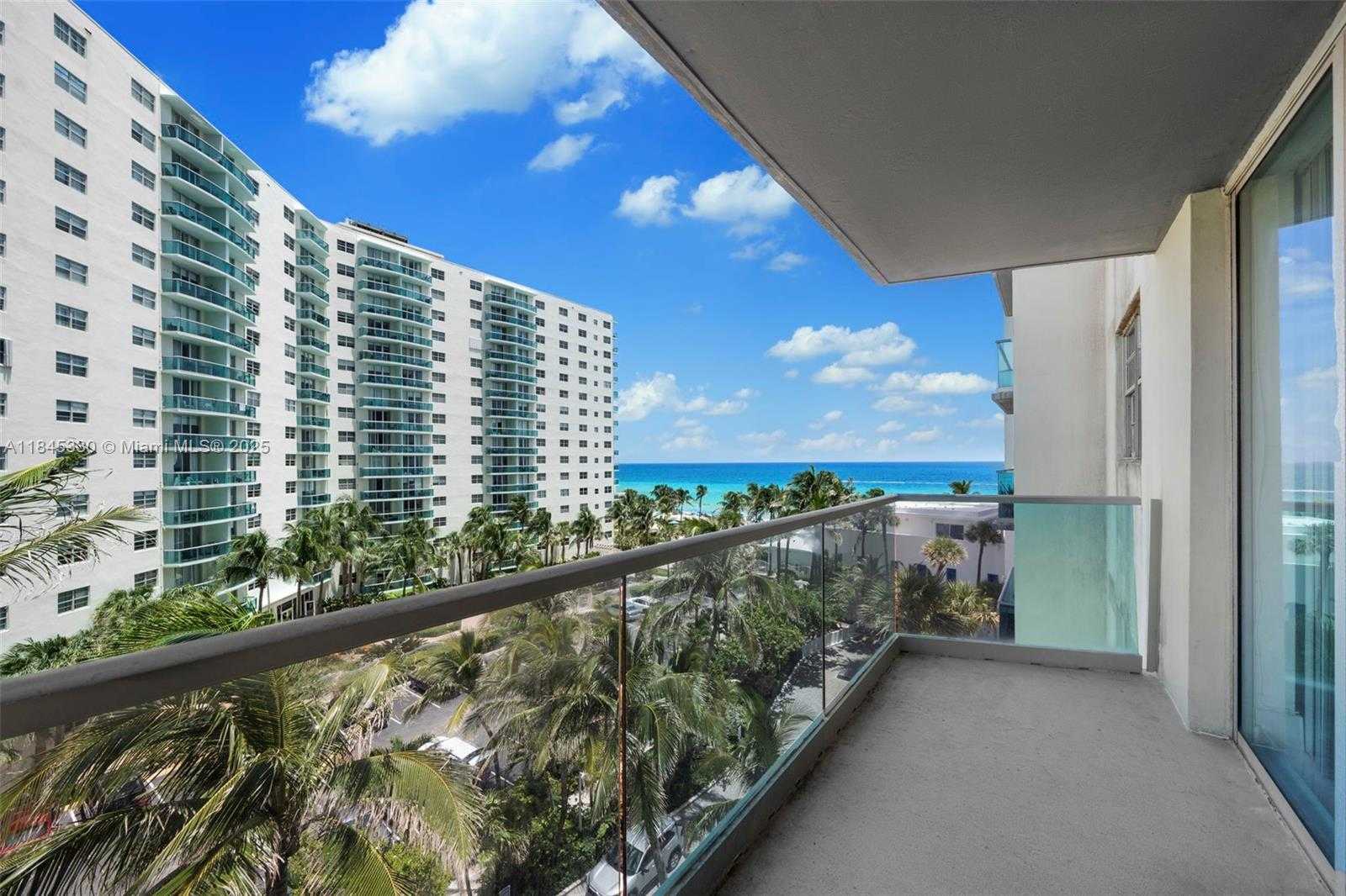 Small Image of 4001 SOUTH OCEAN DR #6M, Hollywood Number 2