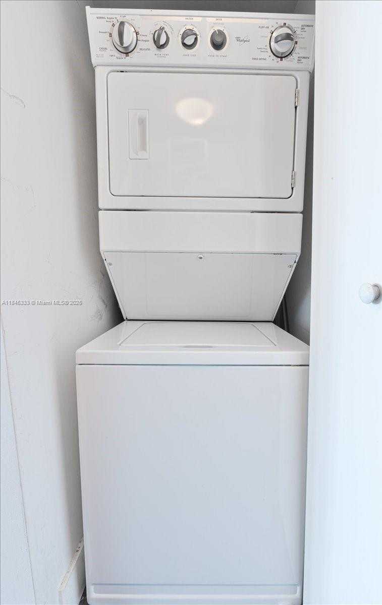 Small Image of 60 SOUTH WEST 13TH ST #3203, Miami Number 18