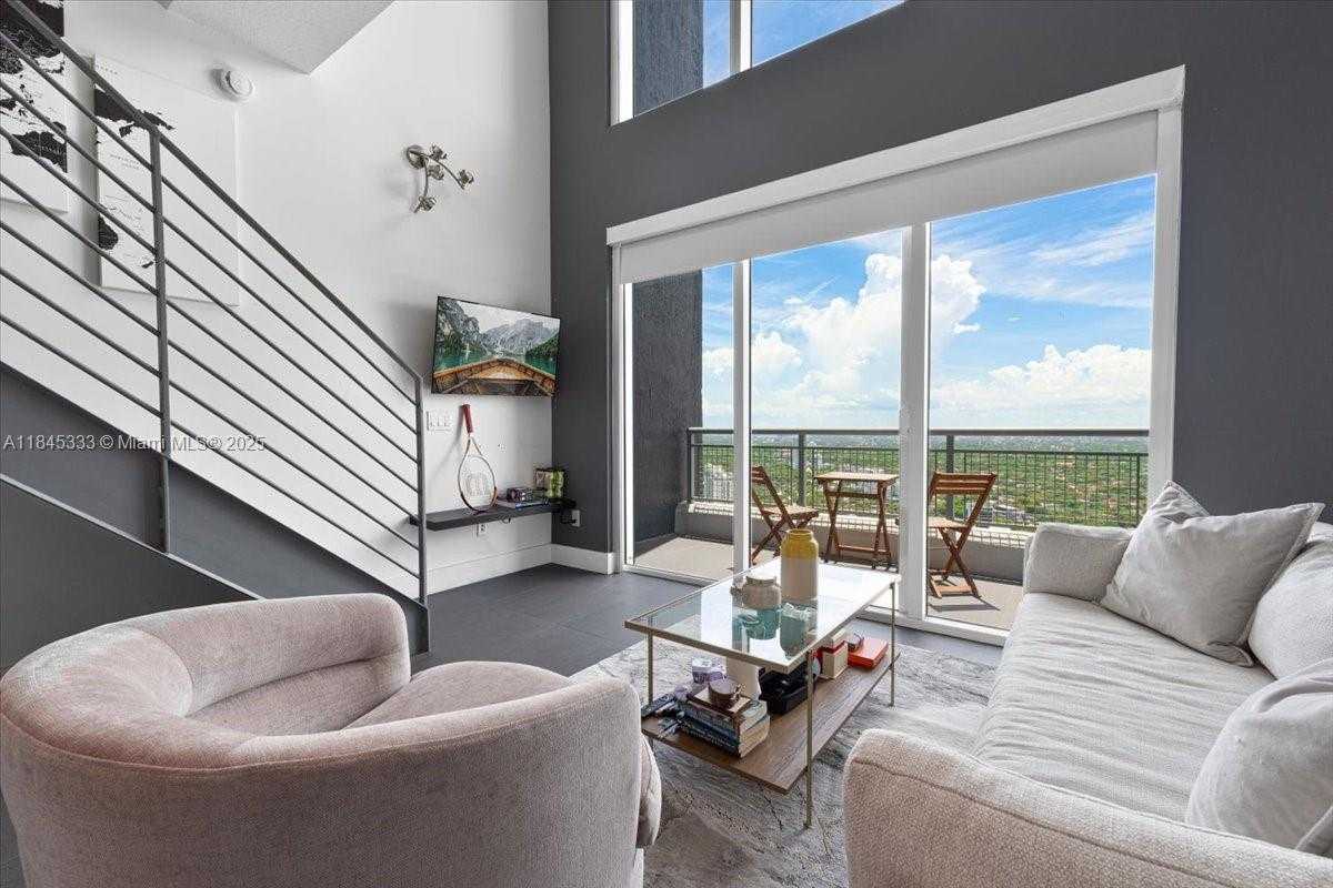 Small Image of 60 SOUTH WEST 13TH ST #3203, Miami Number 2