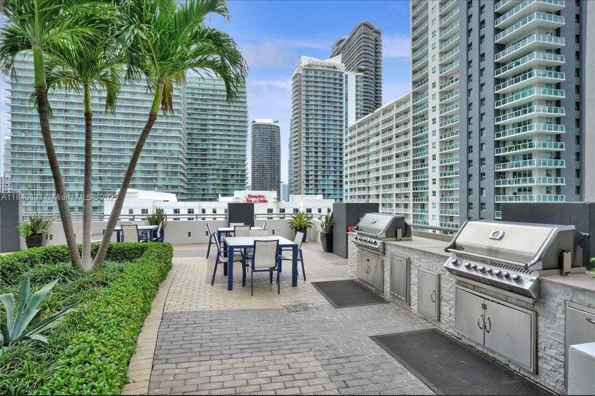 Small Image of 60 SOUTH WEST 13TH ST #3203, Miami Number 20