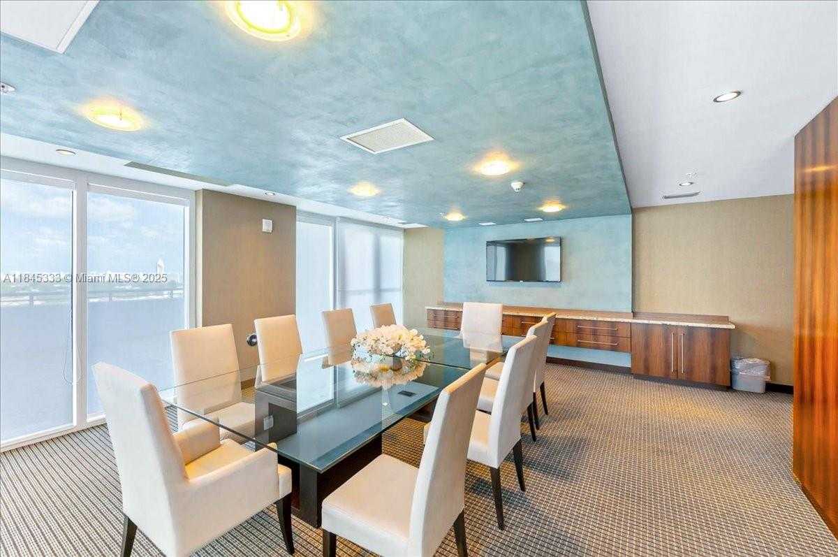 Small Image of 60 SOUTH WEST 13TH ST #3203, Miami Number 23