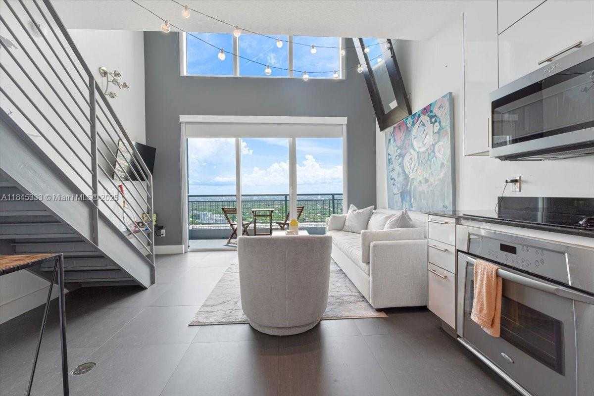 Small Image of 60 SOUTH WEST 13TH ST #3203, Miami Number 3