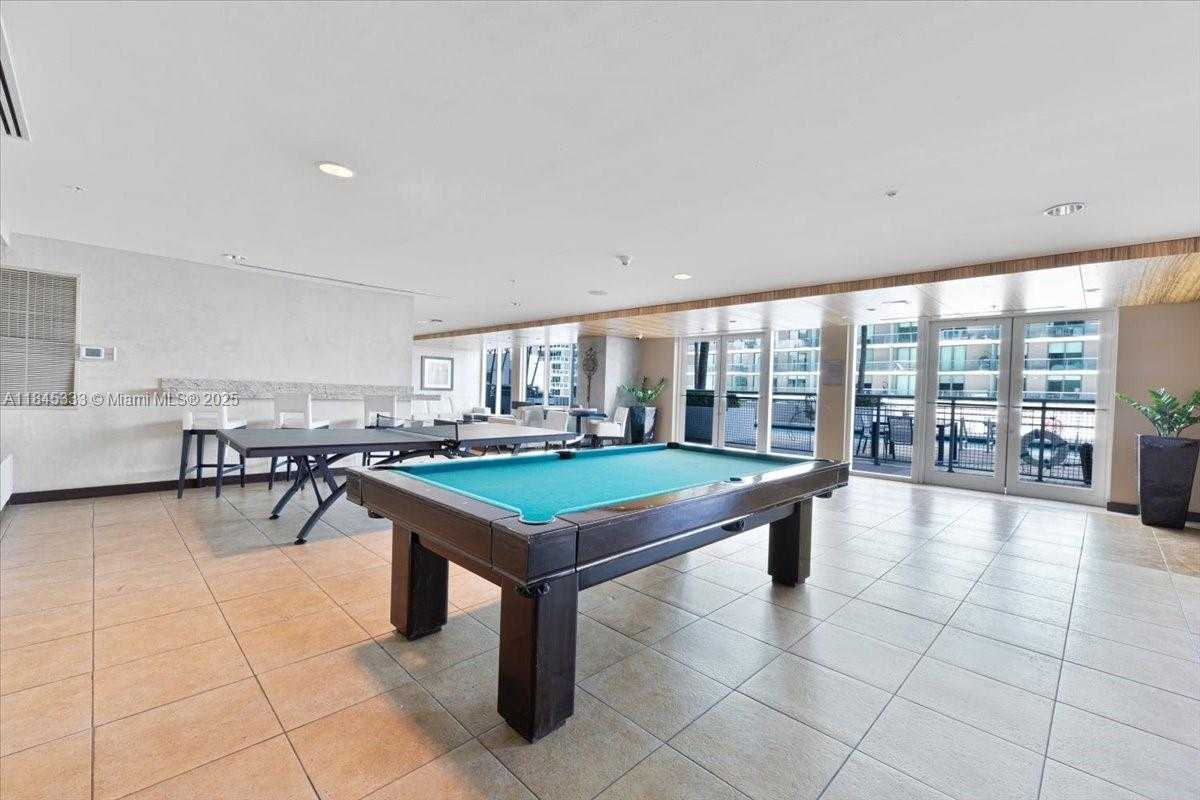Small Image of 60 SOUTH WEST 13TH ST #3203, Miami Number 32