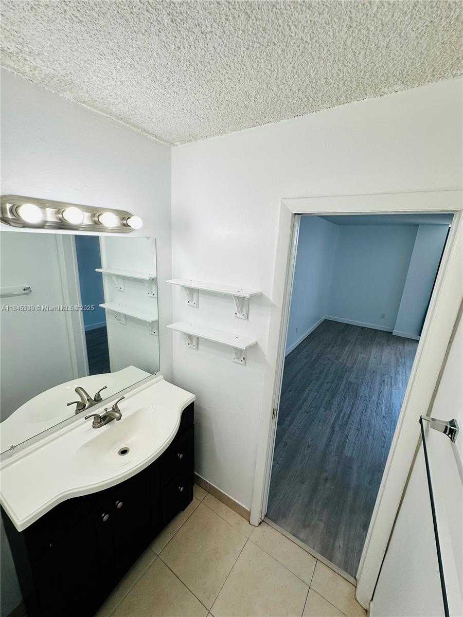Small Image of 2020 NORTH EAST 135TH ST #807, North Miami Number 10
