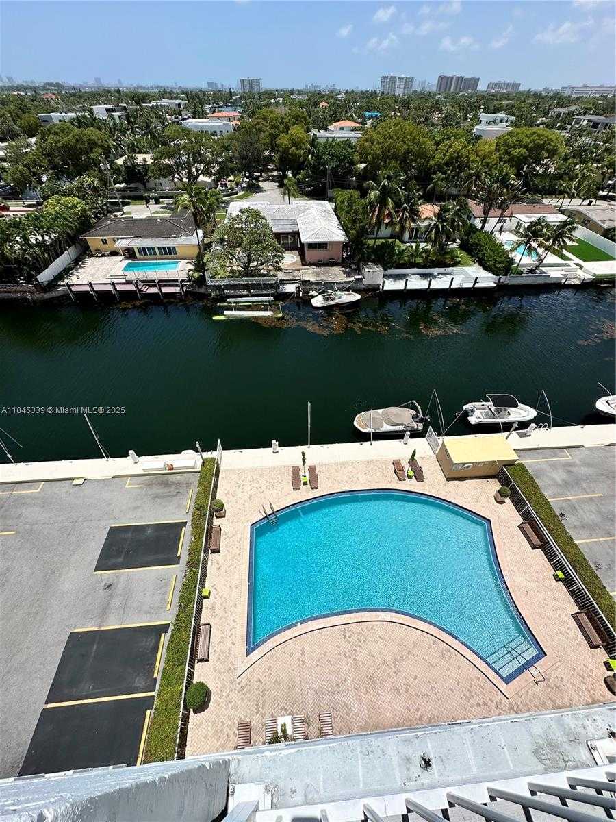 Small Image of 2020 NORTH EAST 135TH ST #807, North Miami Number 12