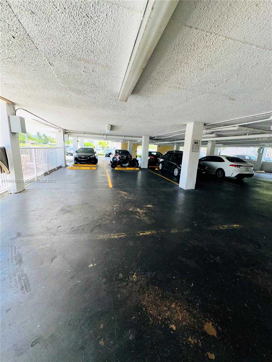 Small Image of 2020 NORTH EAST 135TH ST #807, North Miami Number 17