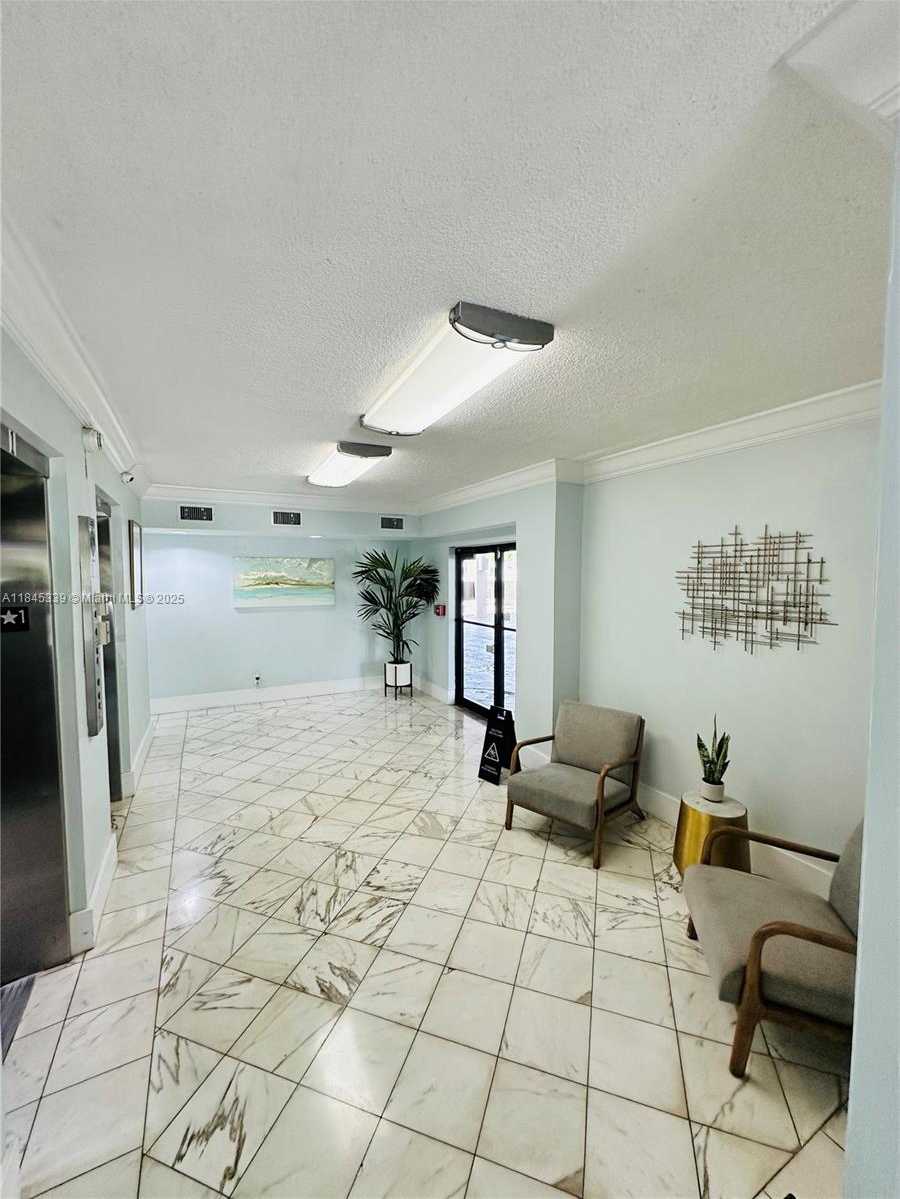 Small Image of 2020 NORTH EAST 135TH ST #807, North Miami Number 22