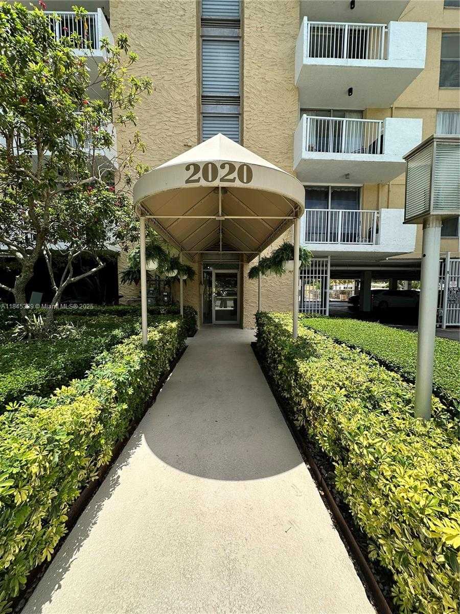 Small Image of 2020 NORTH EAST 135TH ST #807, North Miami Number 3