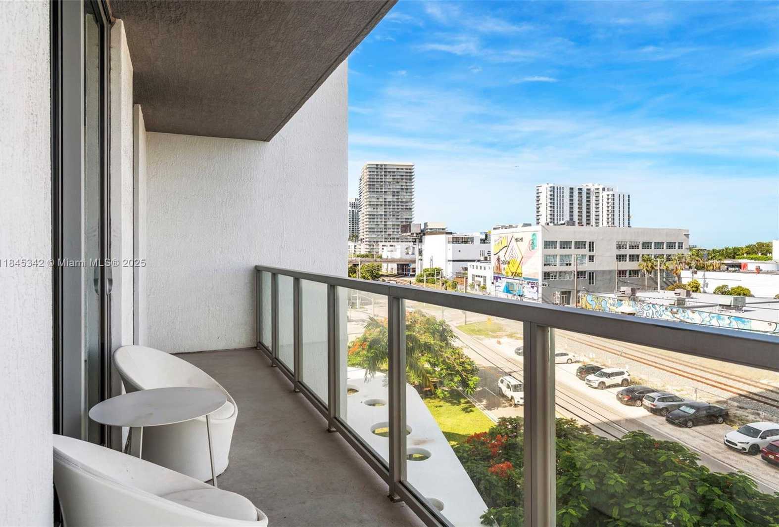 Small Image of 3900 BISCAYNE BLVD #S-400, Miami Number 13