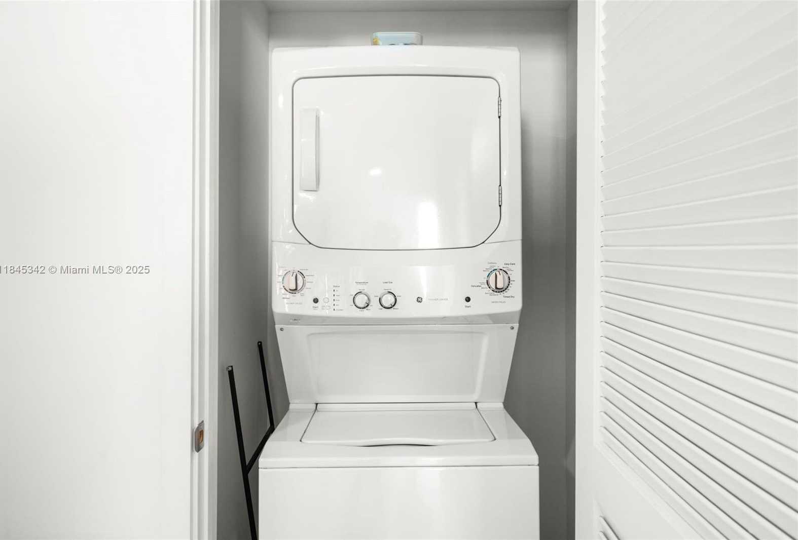 Small Image of 3900 BISCAYNE BLVD #S-400, Miami Number 35