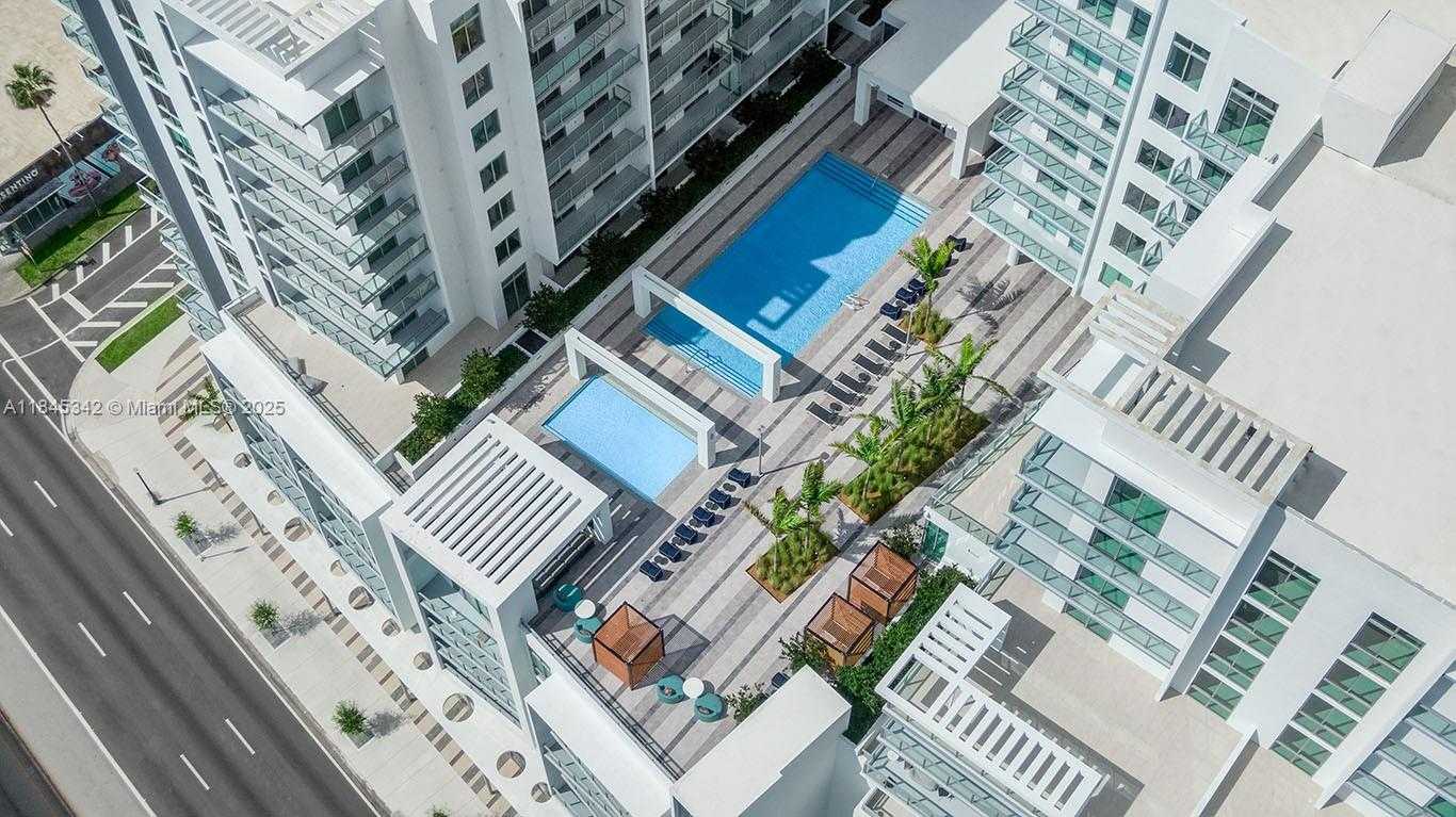 Small Image of 3900 BISCAYNE BLVD #S-400, Miami Number 39