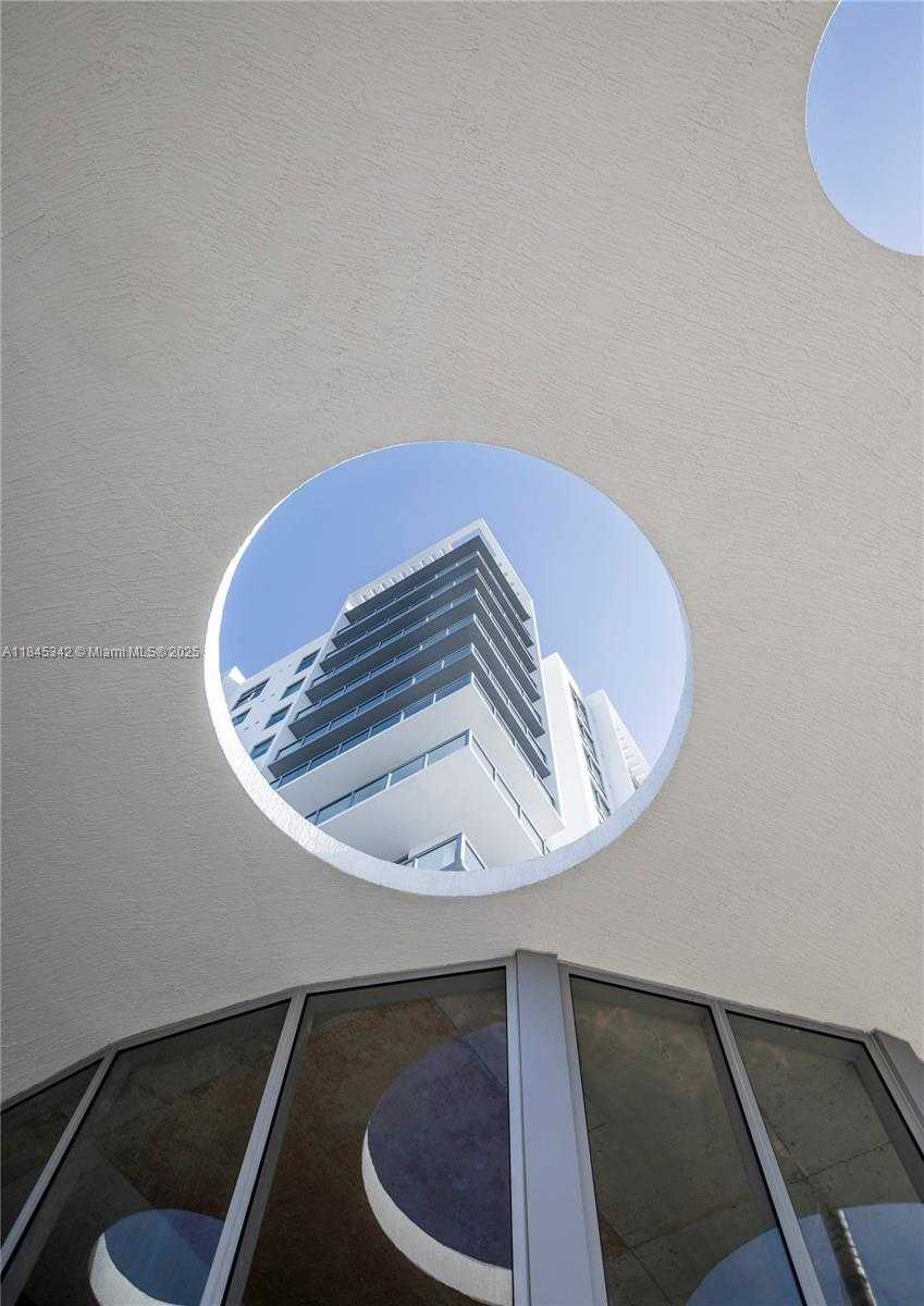 Small Image of 3900 BISCAYNE BLVD #S-400, Miami Number 41
