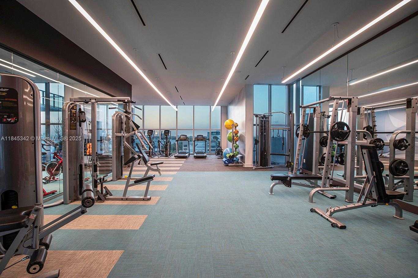 Small Image of 3900 BISCAYNE BLVD #S-400, Miami Number 48