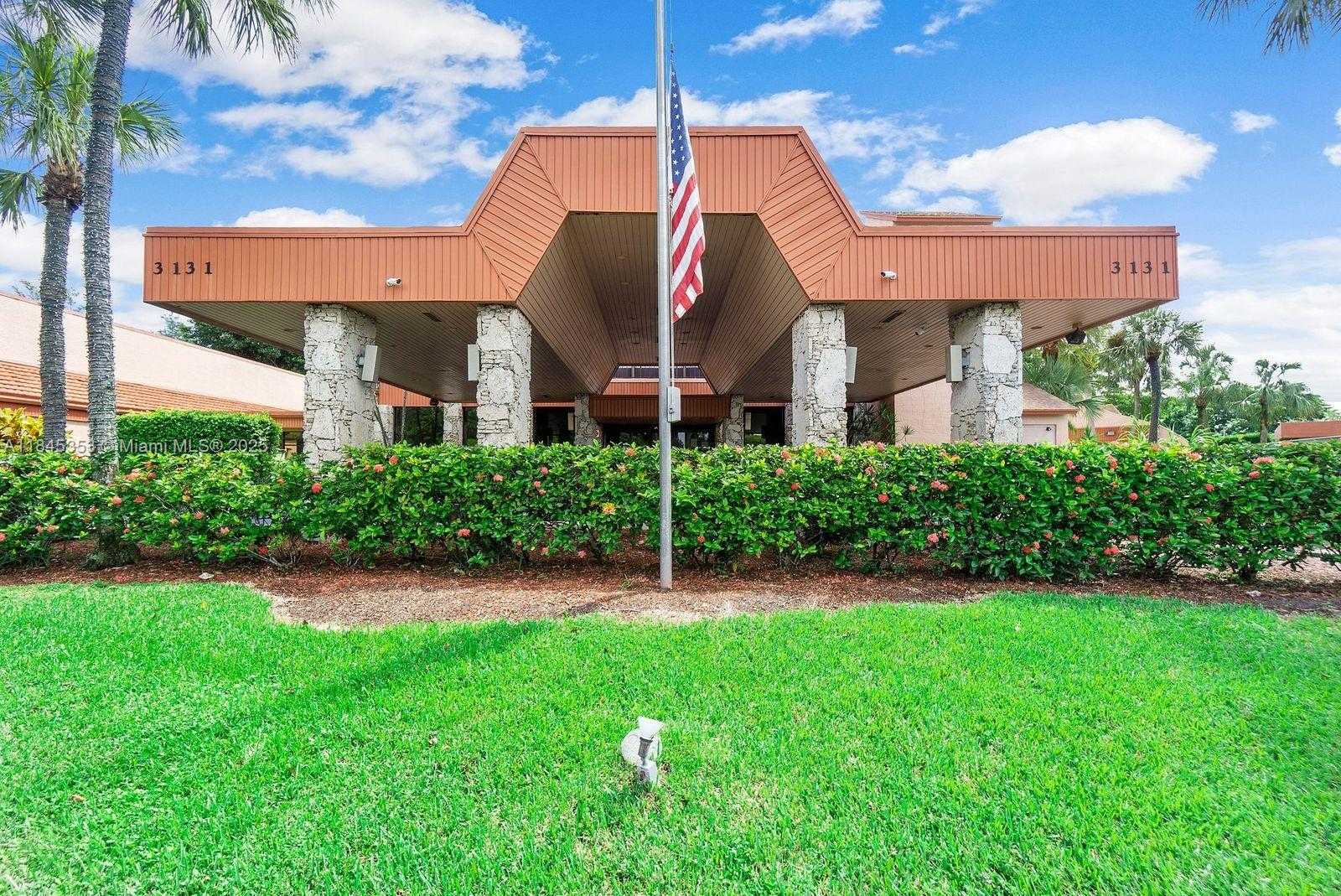 Small Image of 3080 HOLIDAY SPRINGS BLVD #207, Margate Number 13