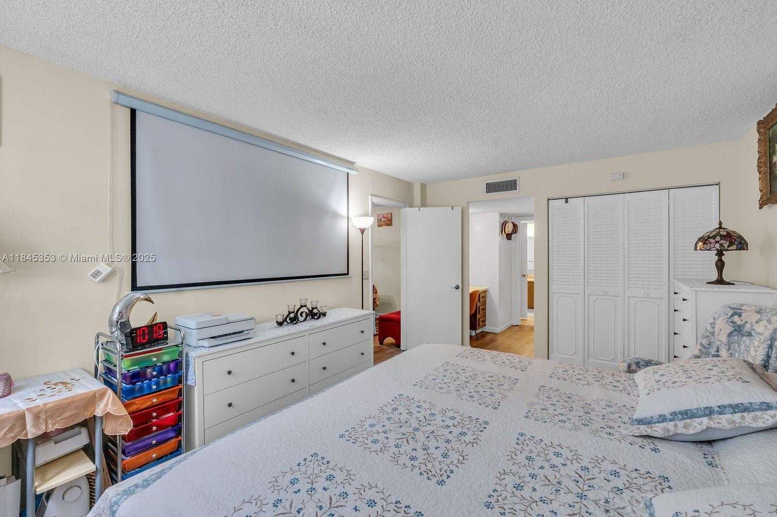 Small Image of 3080 HOLIDAY SPRINGS BLVD #207, Margate Number 8