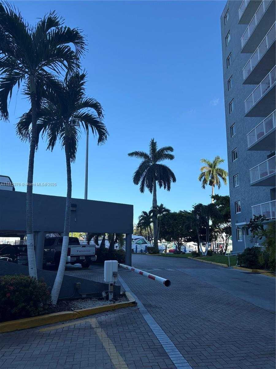 Small Image of 1800 NORTH WEST 24TH AVE #205, Miami Number 36