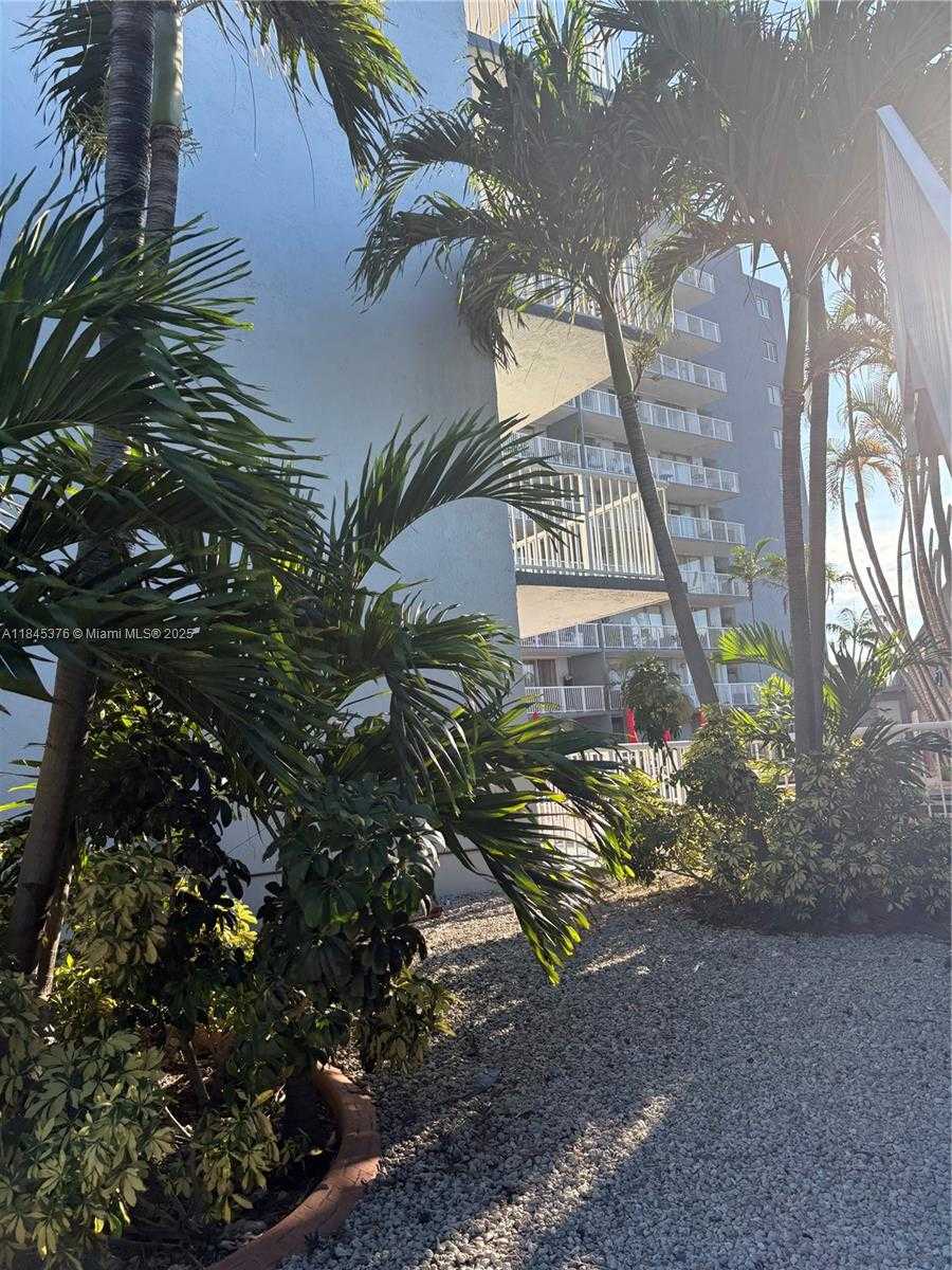 Small Image of 1800 NORTH WEST 24TH AVE #205, Miami Number 39
