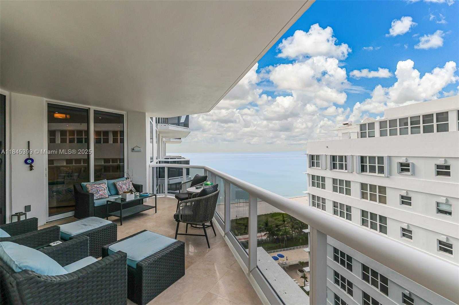 Small Image of 4775 COLLINS AVE #1704, Miami Beach Number 15