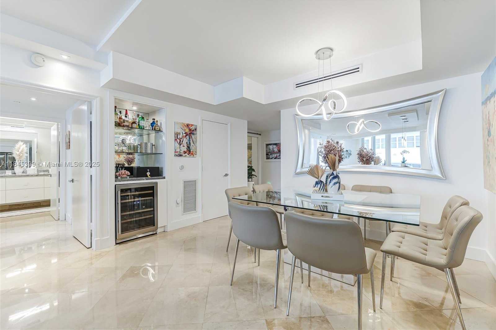 Small Image of 4775 COLLINS AVE #1704, Miami Beach Number 18