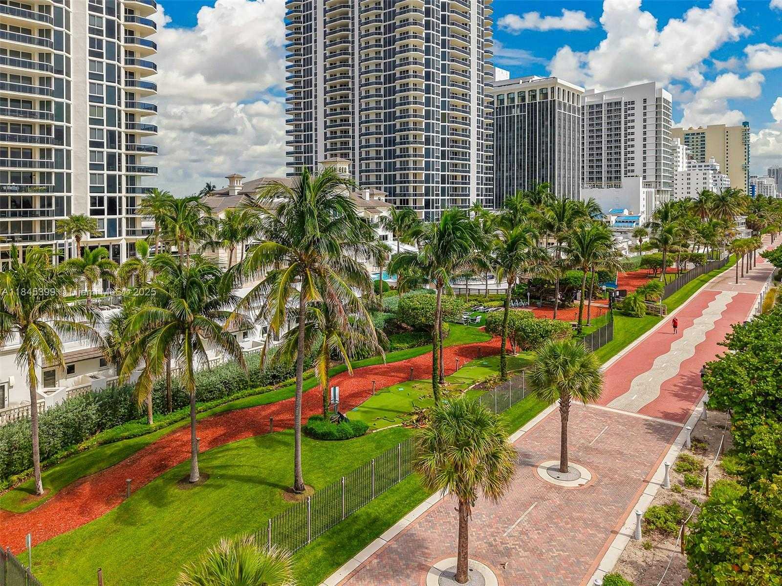 Small Image of 4775 COLLINS AVE #1704, Miami Beach Number 41
