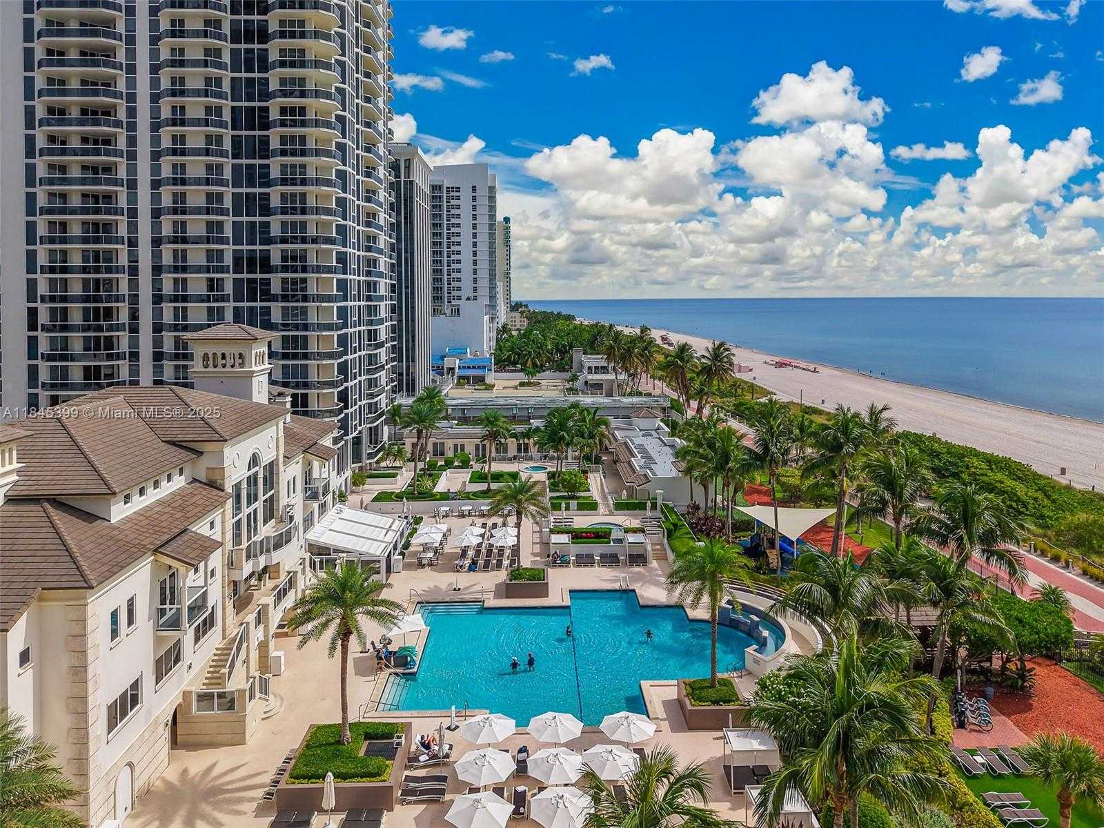 Small Image of 4775 COLLINS AVE #1704, Miami Beach Number 49