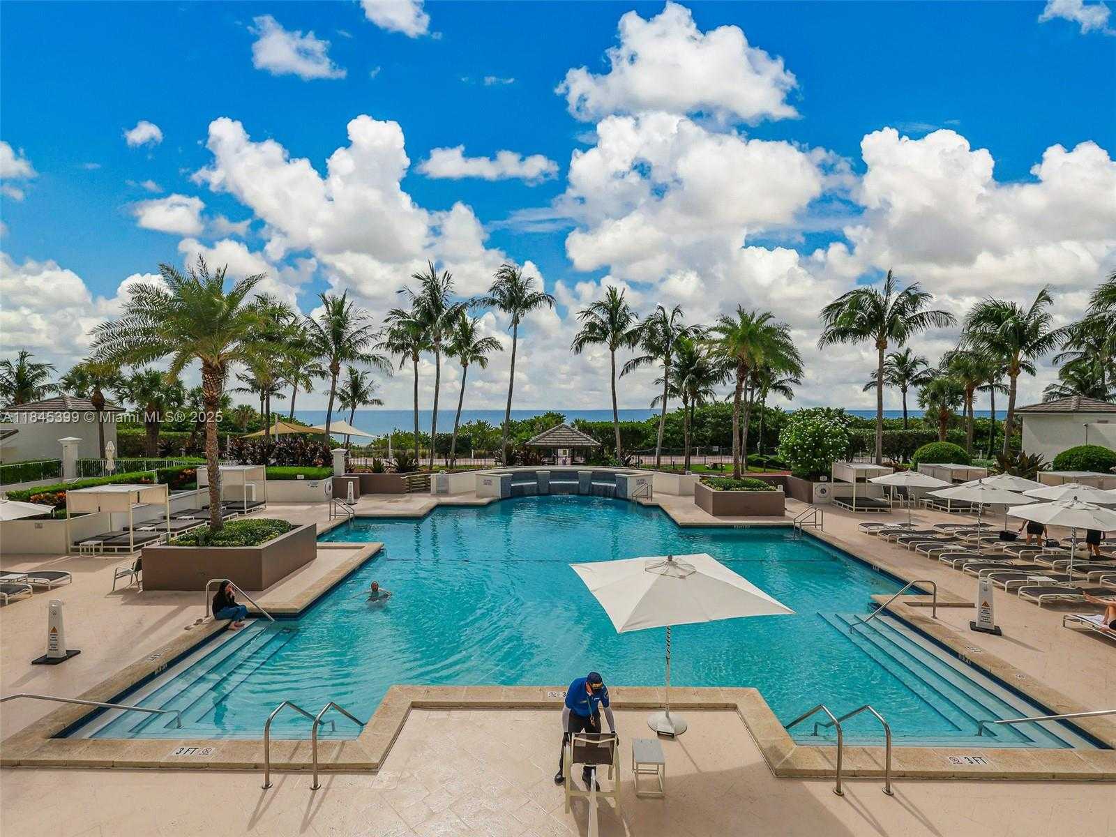 Small Image of 4775 COLLINS AVE #1704, Miami Beach Number 50