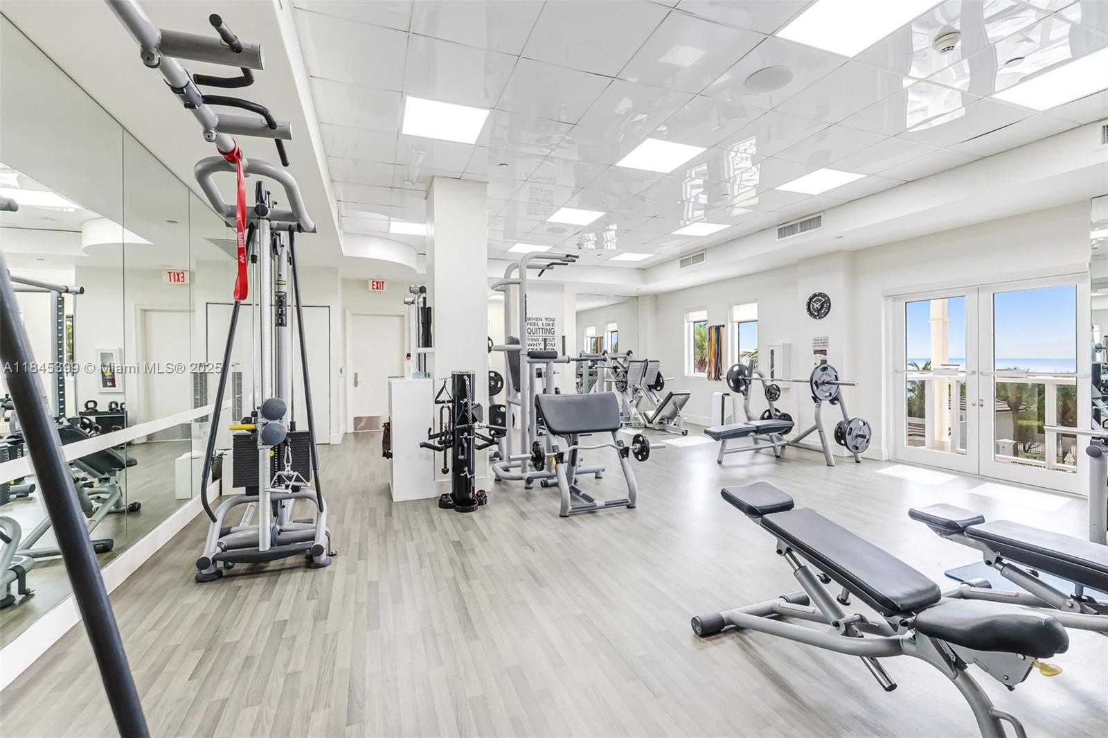 Small Image of 4775 COLLINS AVE #1704, Miami Beach Number 57