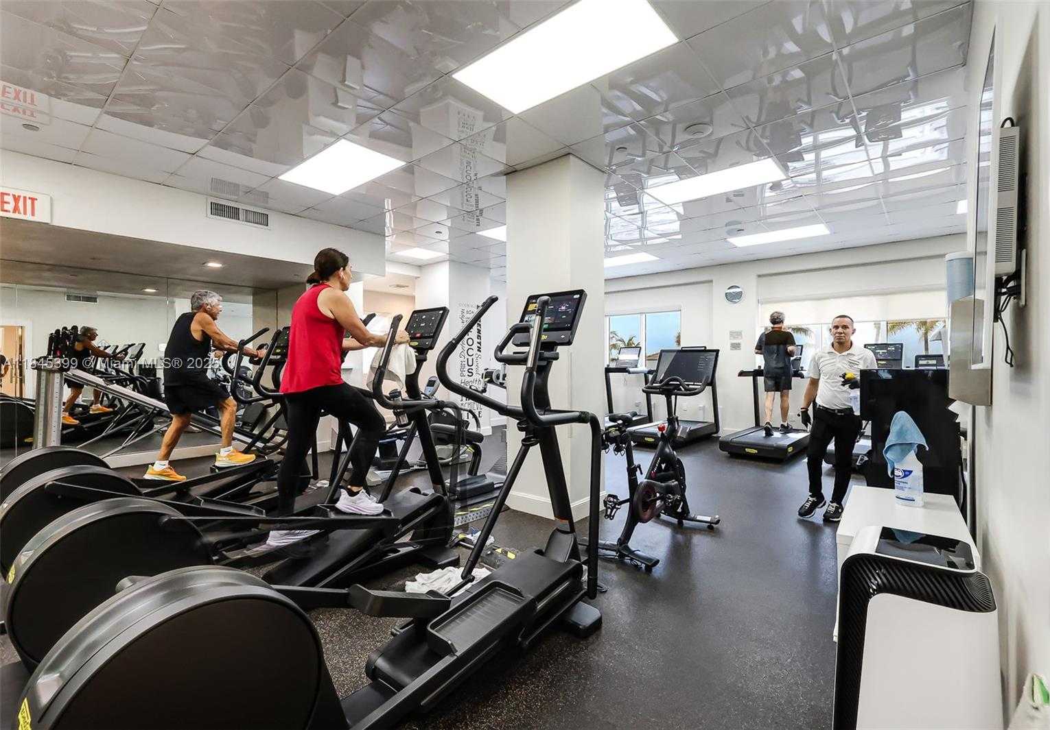 Small Image of 4775 COLLINS AVE #1704, Miami Beach Number 58
