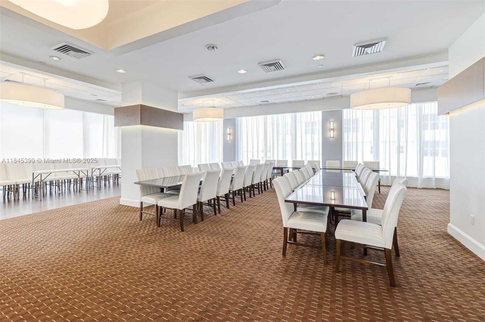 Small Image of 4775 COLLINS AVE #1704, Miami Beach Number 68