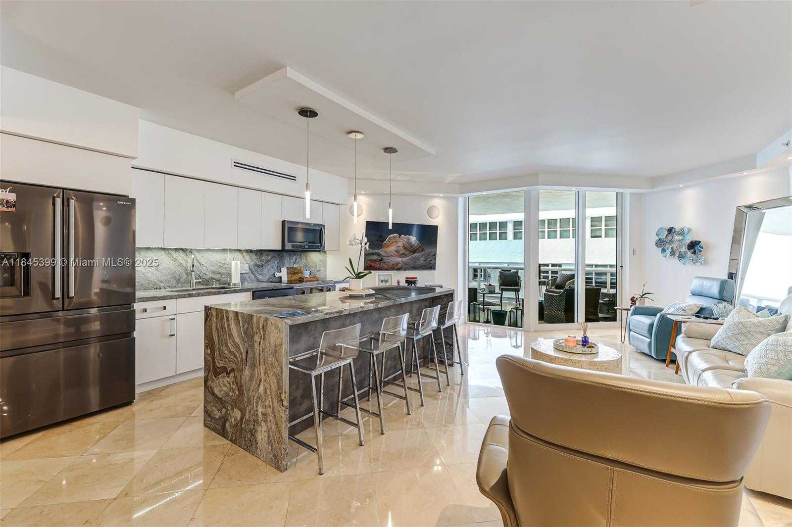 Small Image of 4775 COLLINS AVE #1704, Miami Beach Number 7