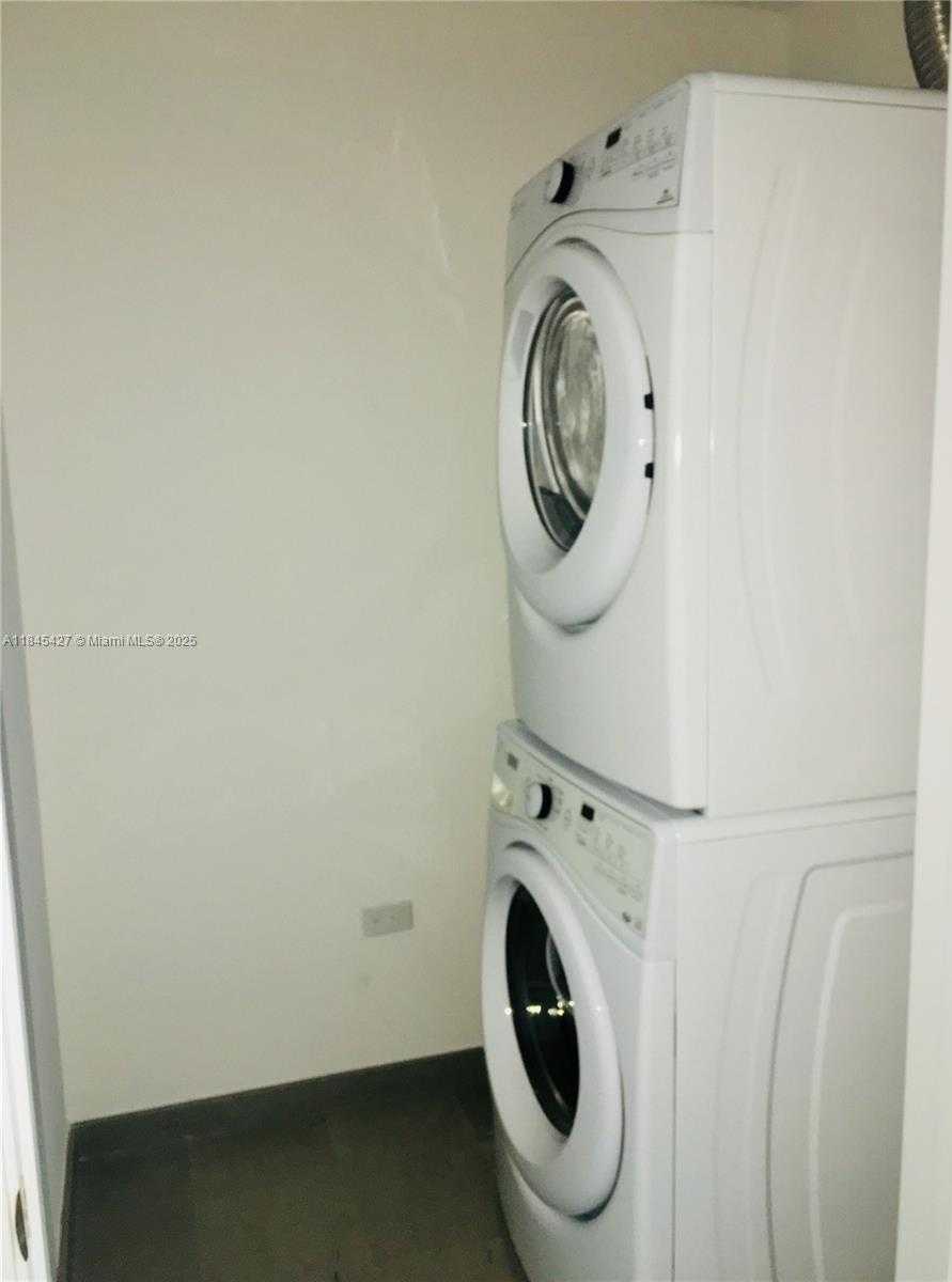 Small Image of 88 SOUTH WEST 7TH ST #2305, Miami Number 13