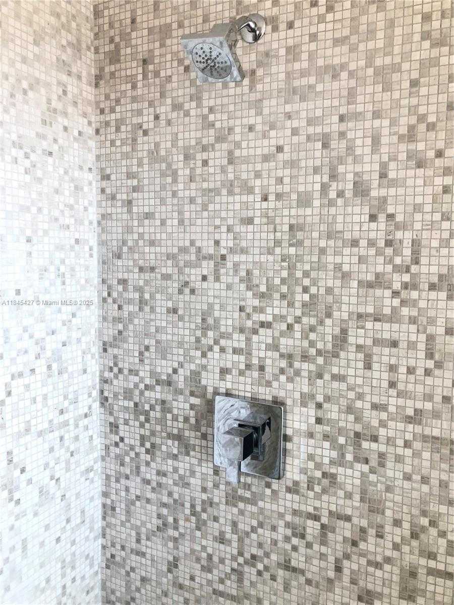 Small Image of 88 SOUTH WEST 7TH ST #2305, Miami Number 26