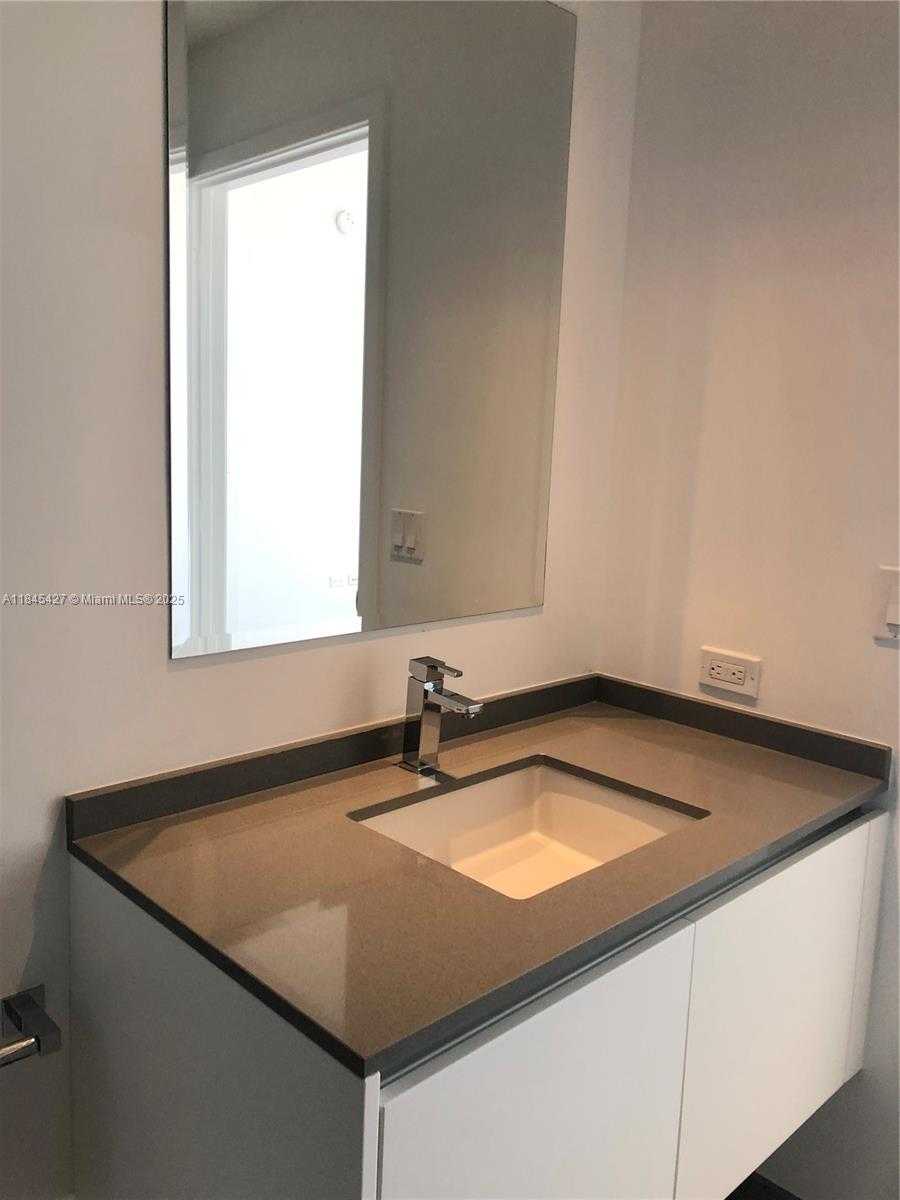 Small Image of 88 SOUTH WEST 7TH ST #2305, Miami Number 27