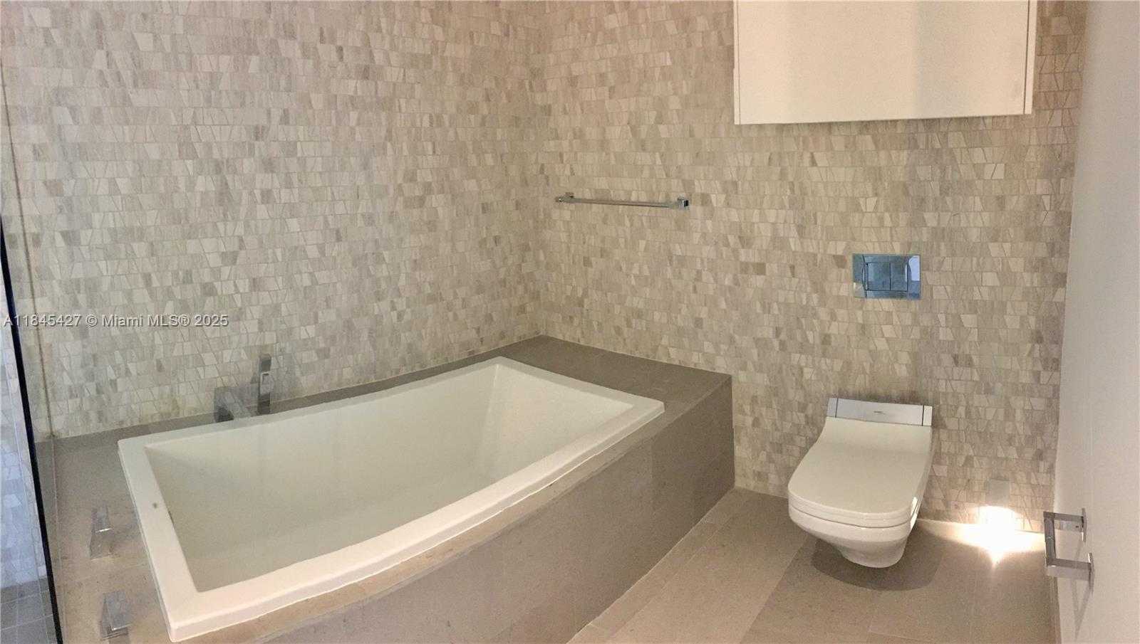 Small Image of 88 SOUTH WEST 7TH ST #2305, Miami Number 4