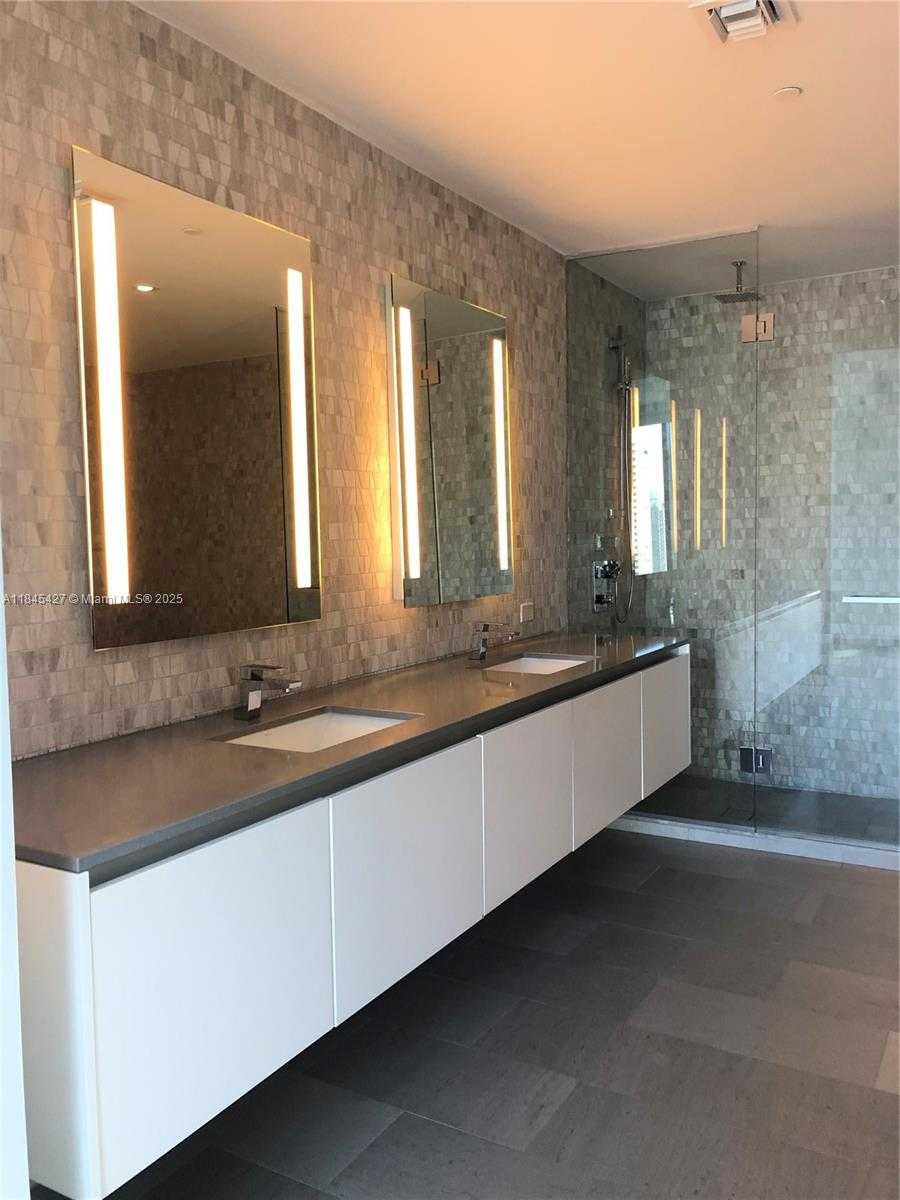 Small Image of 88 SOUTH WEST 7TH ST #2305, Miami Number 8