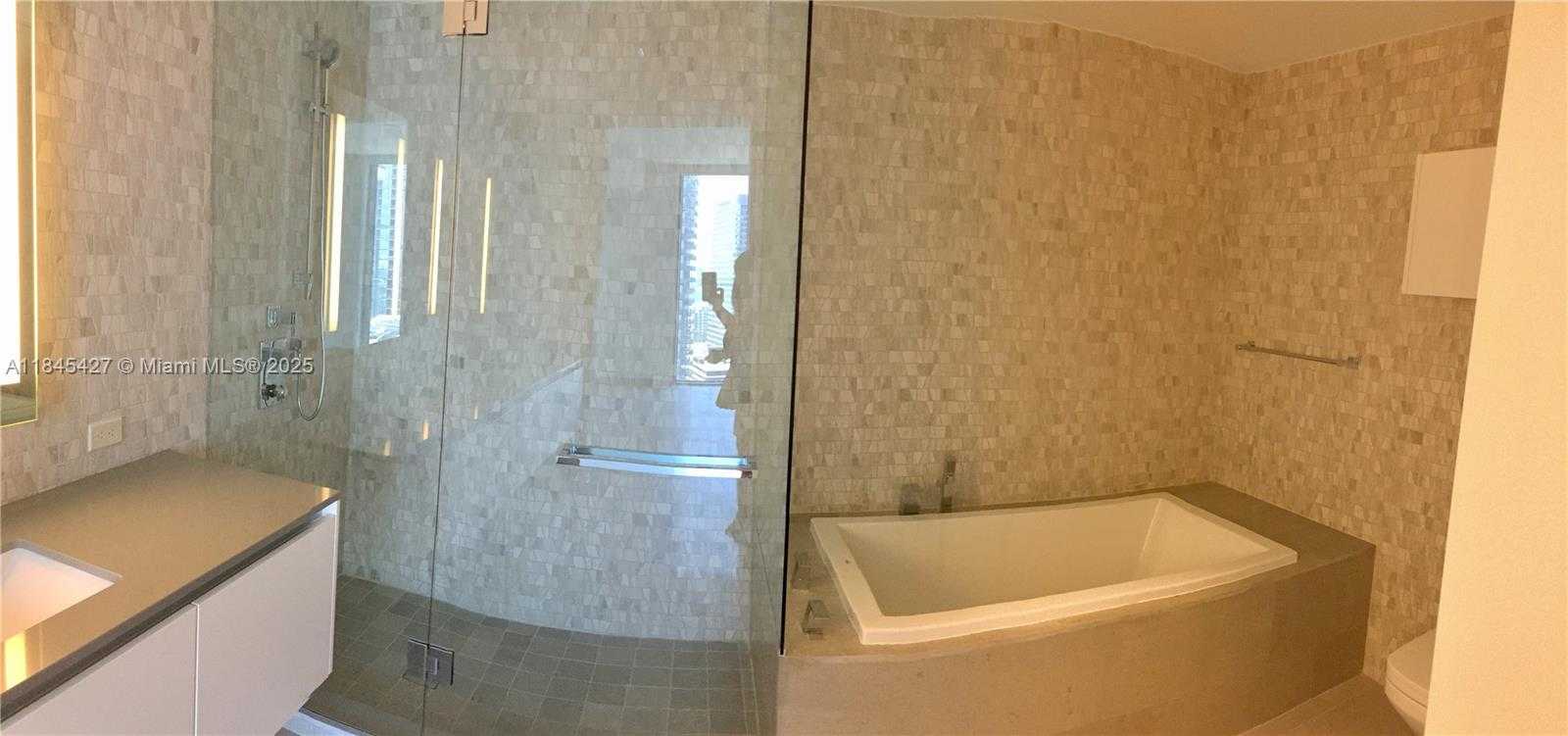 Small Image of 88 SOUTH WEST 7TH ST #2305, Miami Number 9