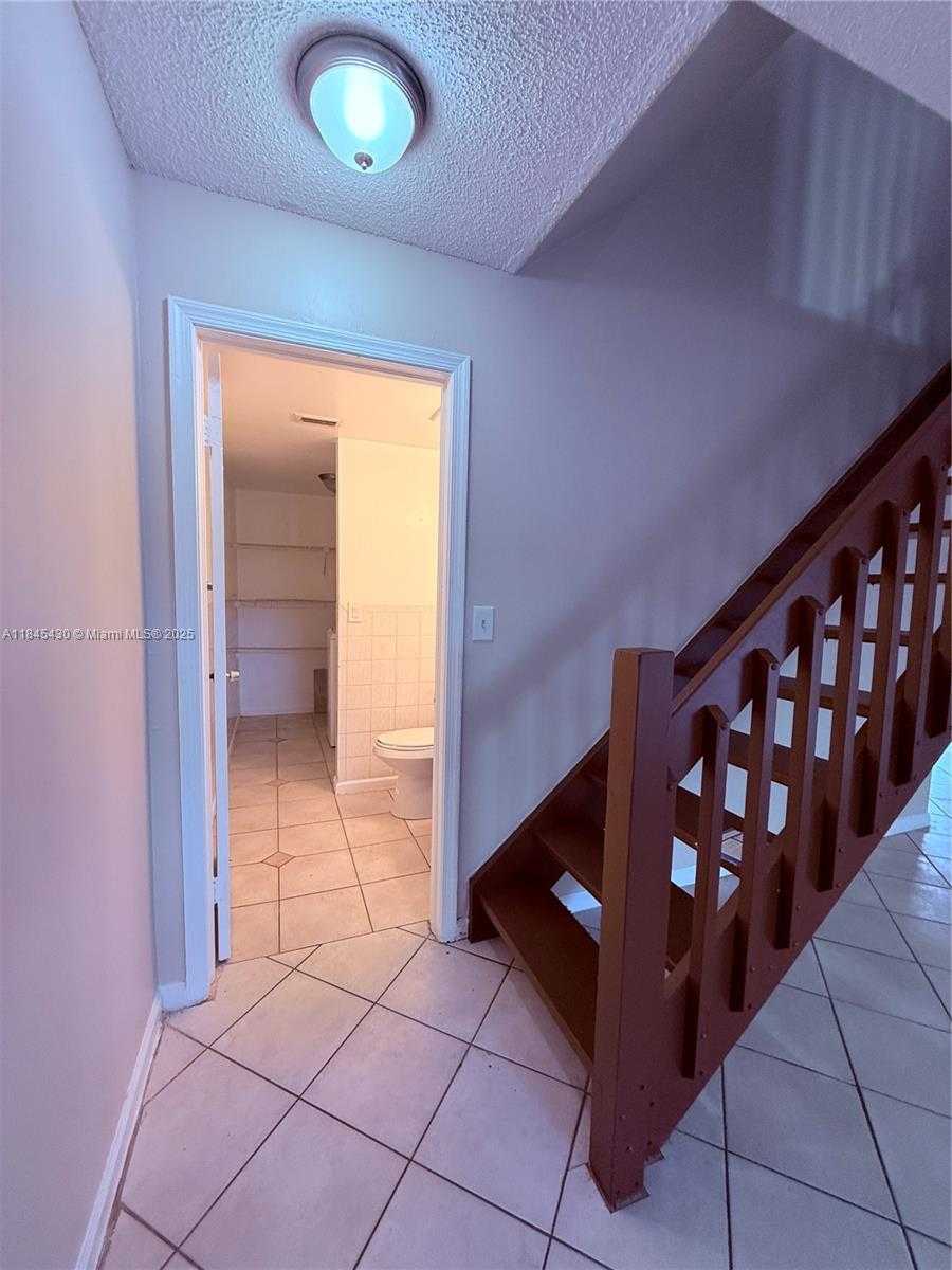 Small Image of 109 SAN REMO BLVD, North Lauderdale Number 11