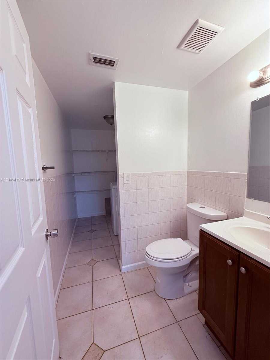 Small Image of 109 SAN REMO BLVD, North Lauderdale Number 12