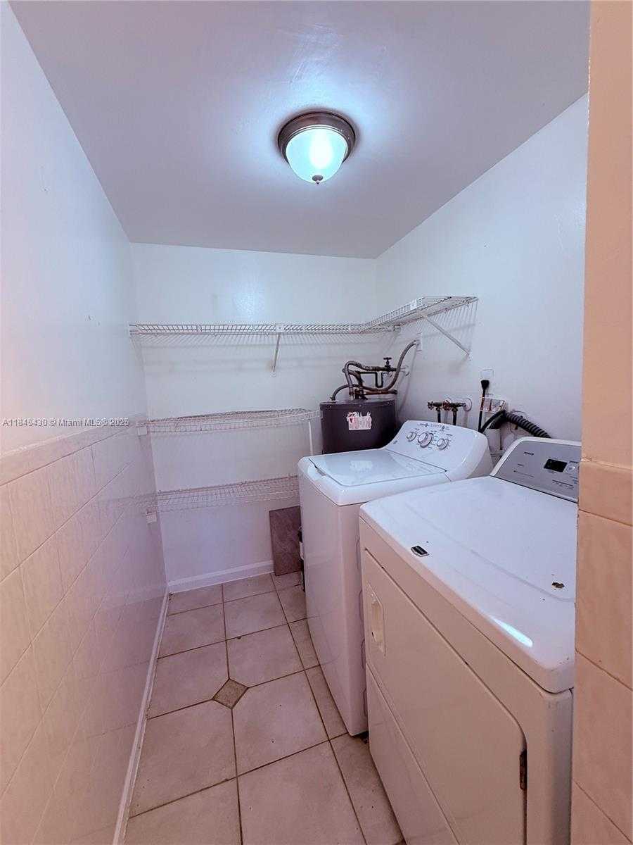 Small Image of 109 SAN REMO BLVD, North Lauderdale Number 13