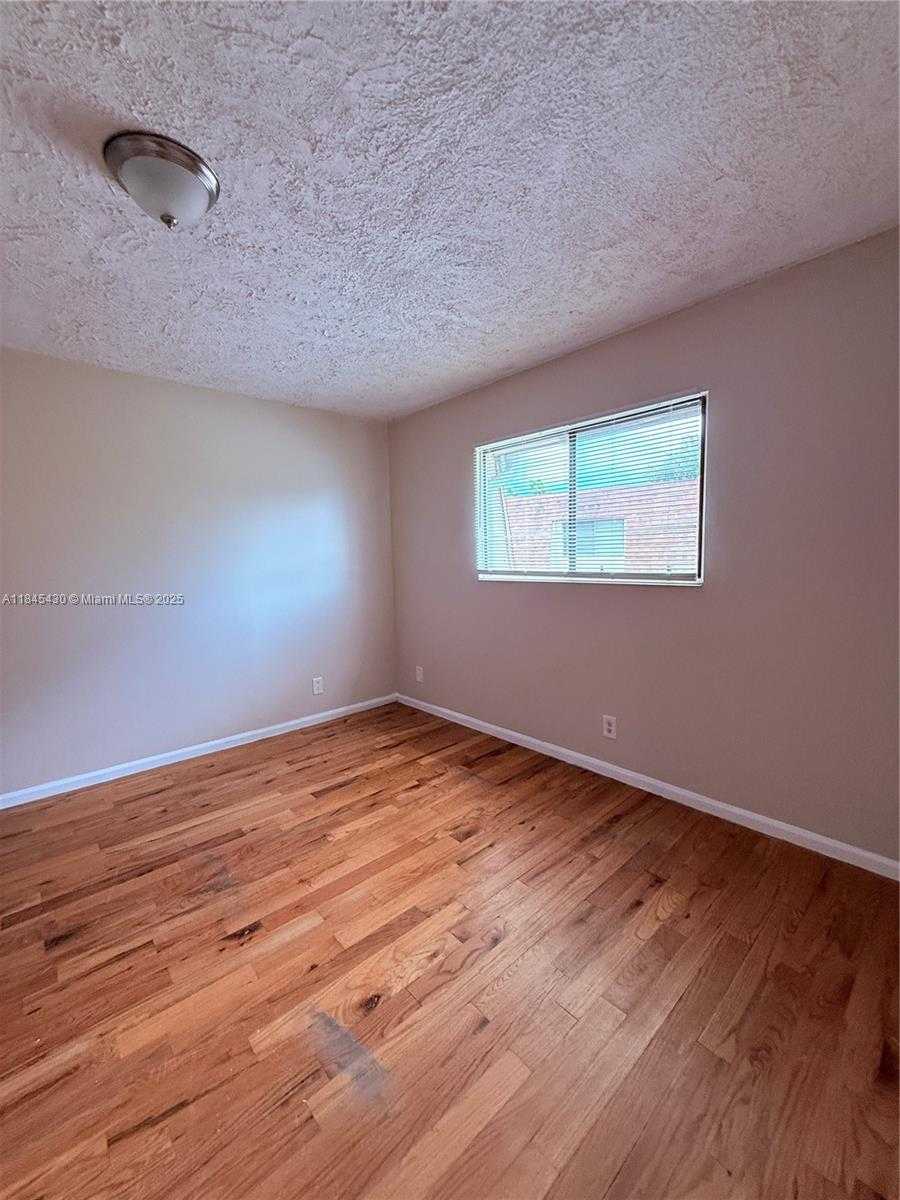 Small Image of 109 SAN REMO BLVD, North Lauderdale Number 17