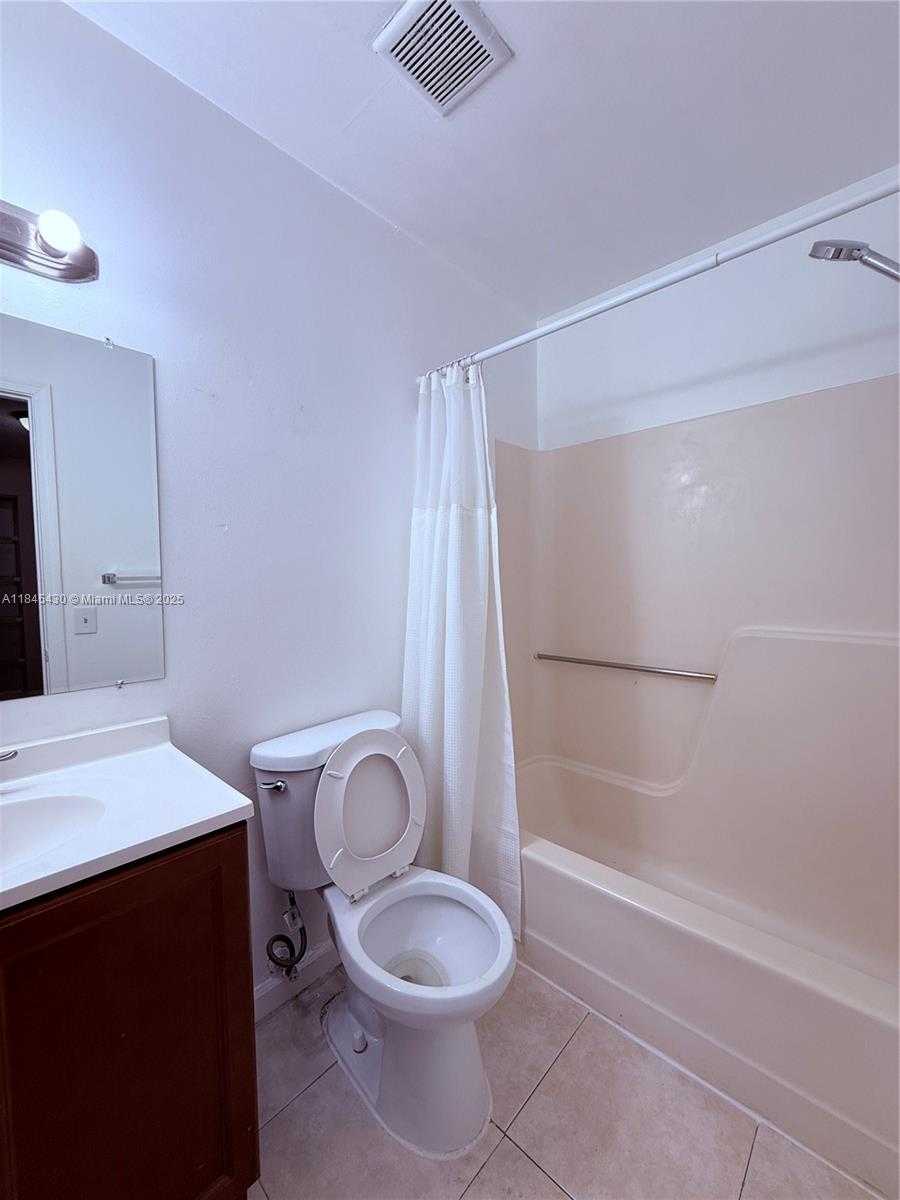 Small Image of 109 SAN REMO BLVD, North Lauderdale Number 27