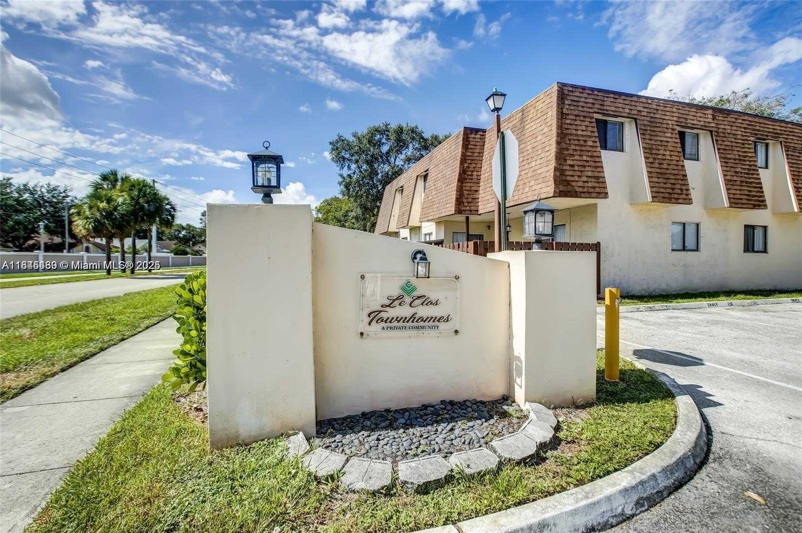 Small Image of 109 SAN REMO BLVD, North Lauderdale Number 3