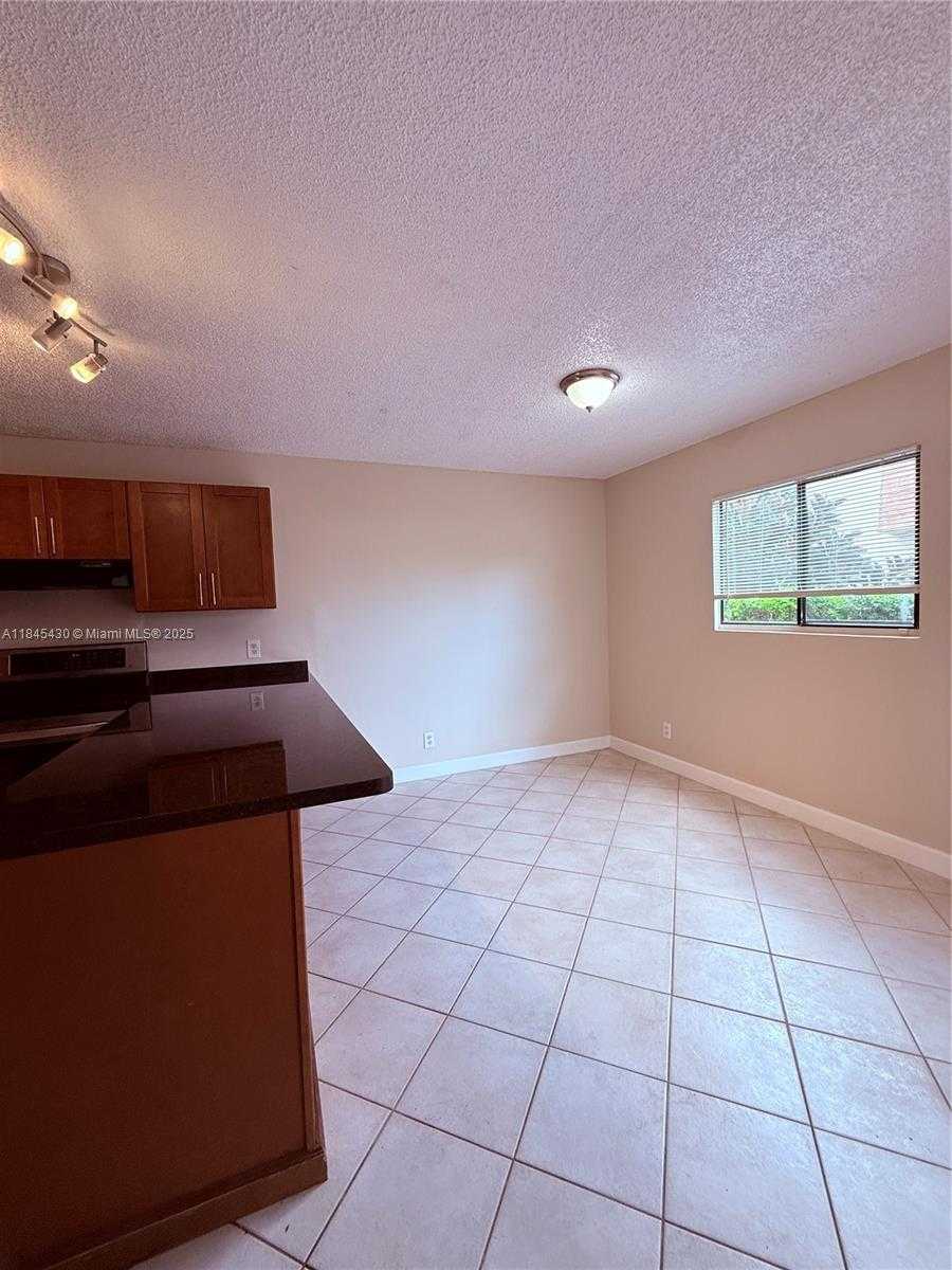 Small Image of 109 SAN REMO BLVD, North Lauderdale Number 7