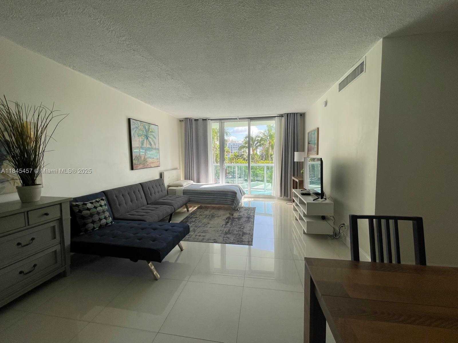 Small Image of 3901 SOUTH OCEAN DR #3U, Hollywood Number 2