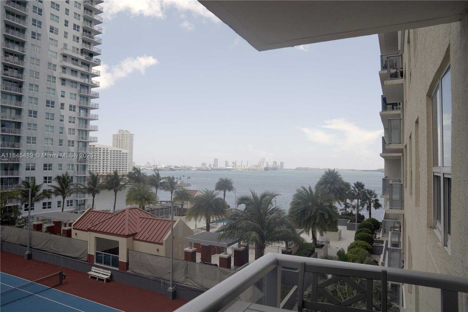 Small Image of 1155 BRICKELL BAY DR #902, Miami Number 10